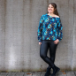 Preview: Schnittmuster One Shoulder Pulli „Danai" als Papierschnittmuster (mit gratis Ebook)