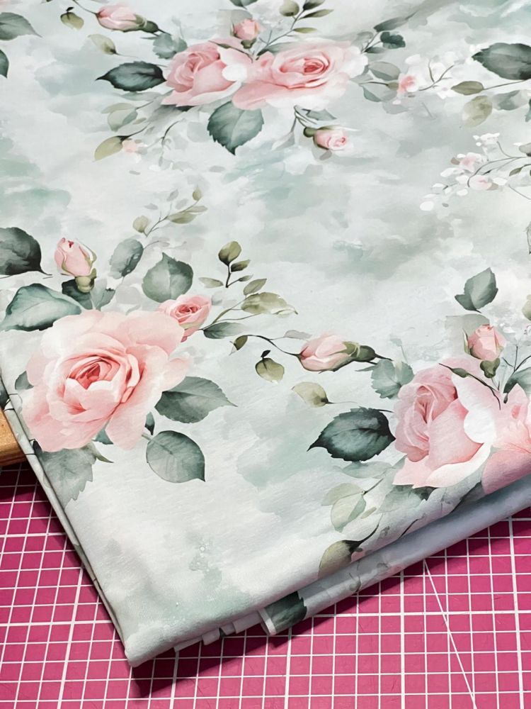 New Romance - Eigenproduktion von Graustufen-Stoffe