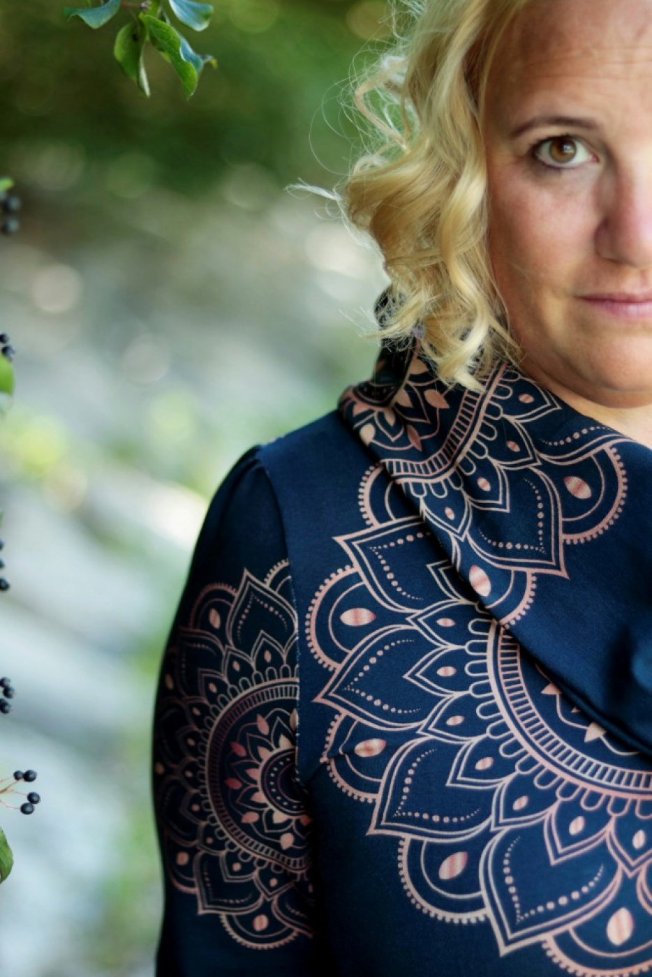 Stoff des Tages: Bio Viskosejersey mit Überbreite: Eigenproduktion Ava  von Graustufen-Stoffe