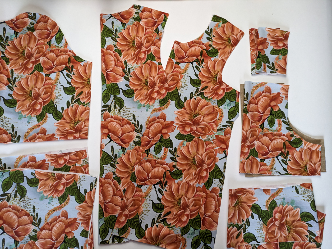 sweat stoff goldblumen