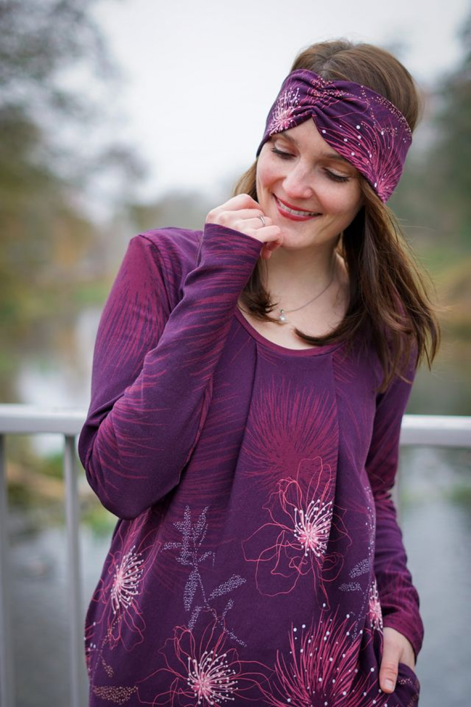 Reststück 160 cm, : Bio Viskosejersey Bordüre mit Überbreite (Stoffbreite ca. 170 cm): Eigenproduktion Hanna berry von Graustufen-Stoffe