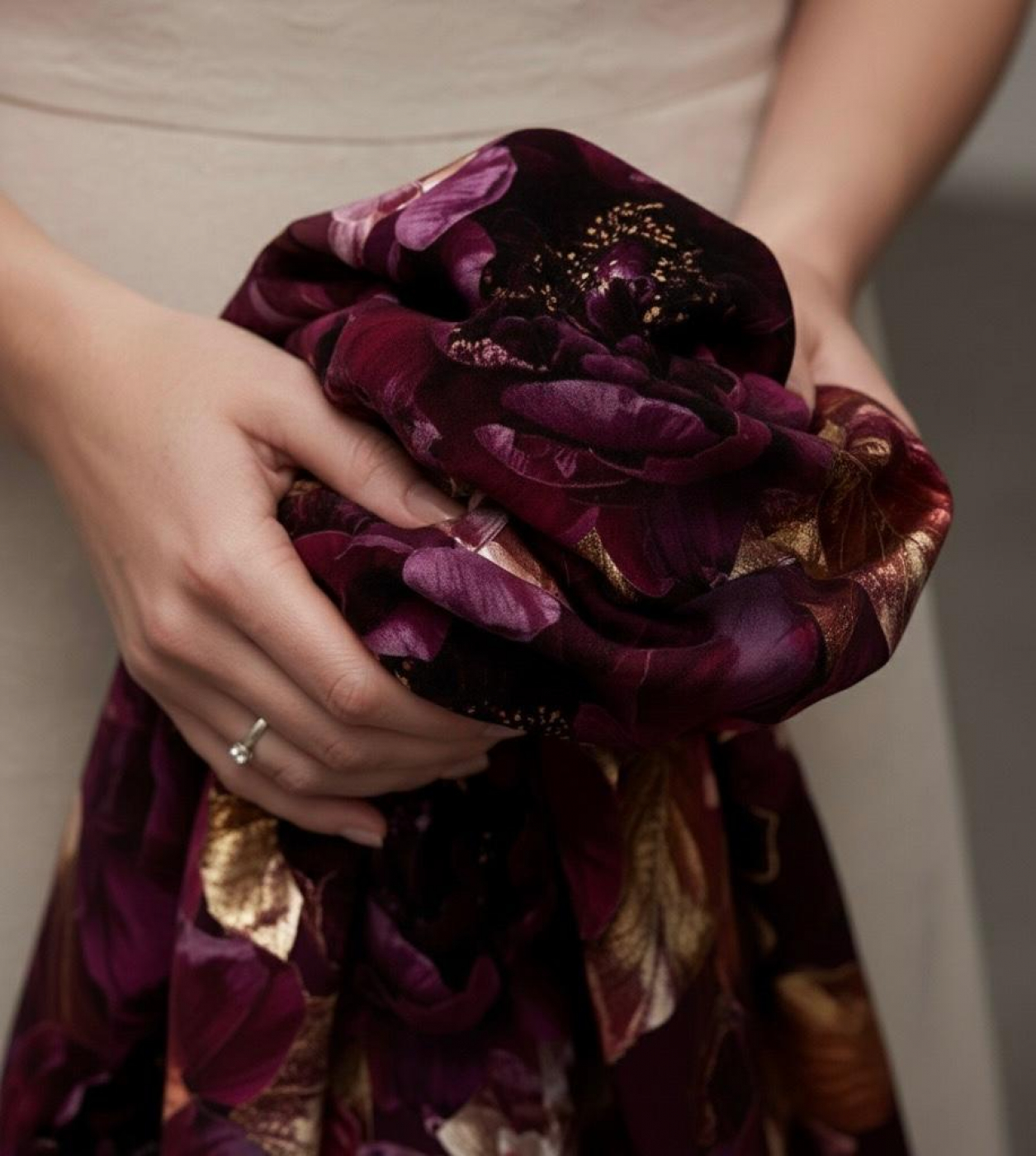 Velvet-Kollektion: Rubin im Schnee I Kuschelsweat mit Überbreite